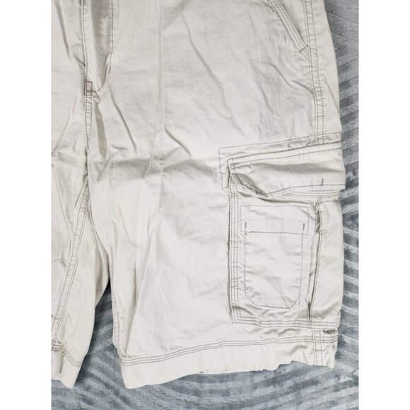 B.C. Clothing Original Cargo Shorts Men's Size 36 Cream/Beige Outdoors Hiking - Picture 4 of 13